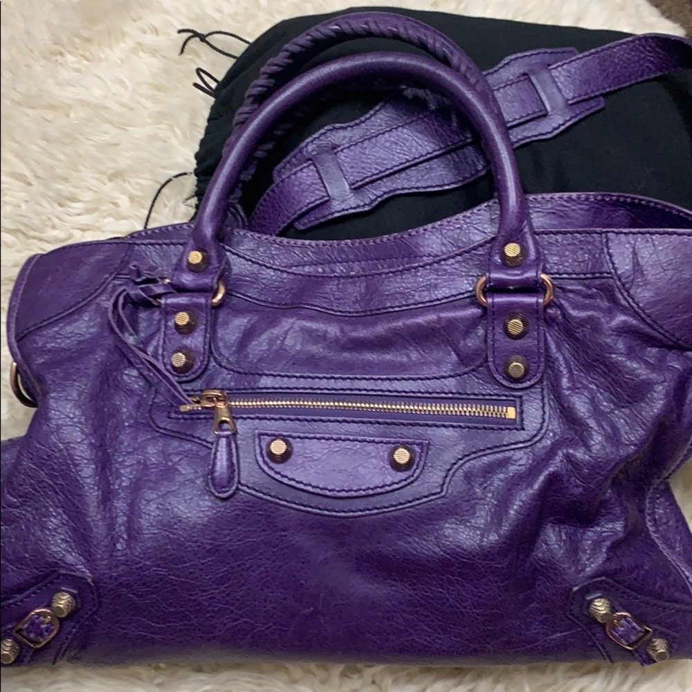 Balenciaga signature style authentic
